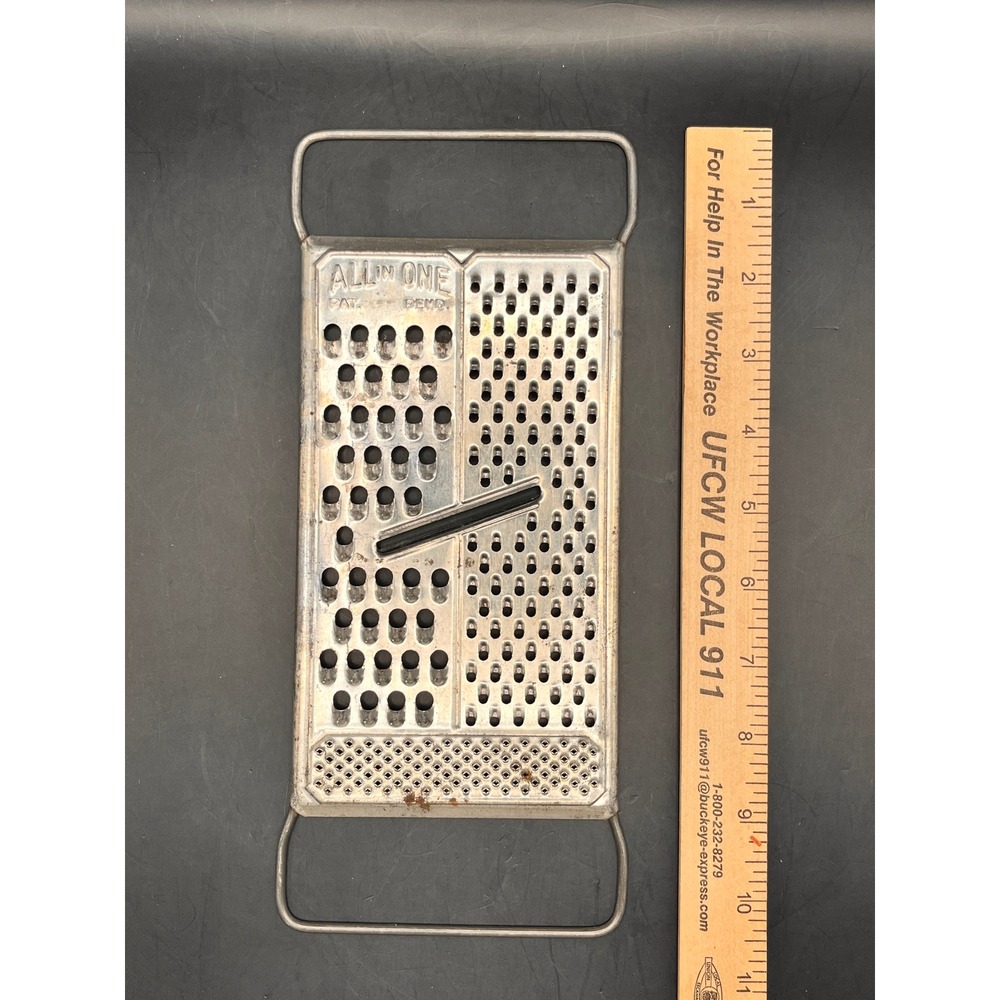 Vtg Metal All In One Food Grater Metal Kitchen Utensil Retro Pat Pend. Farmhouse